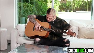 Rock star sharing wife’s ass with 2 BBCs