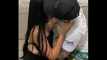 HOTWIFE NOVINHA GOSTOSA MORENA TEEN YOUNG GIRLFRIEND BRAZILIAN LATINA CASADA COM O MARIDO CORNO AMADOR DANDO DEPOIS DO JOGO PARTE 2